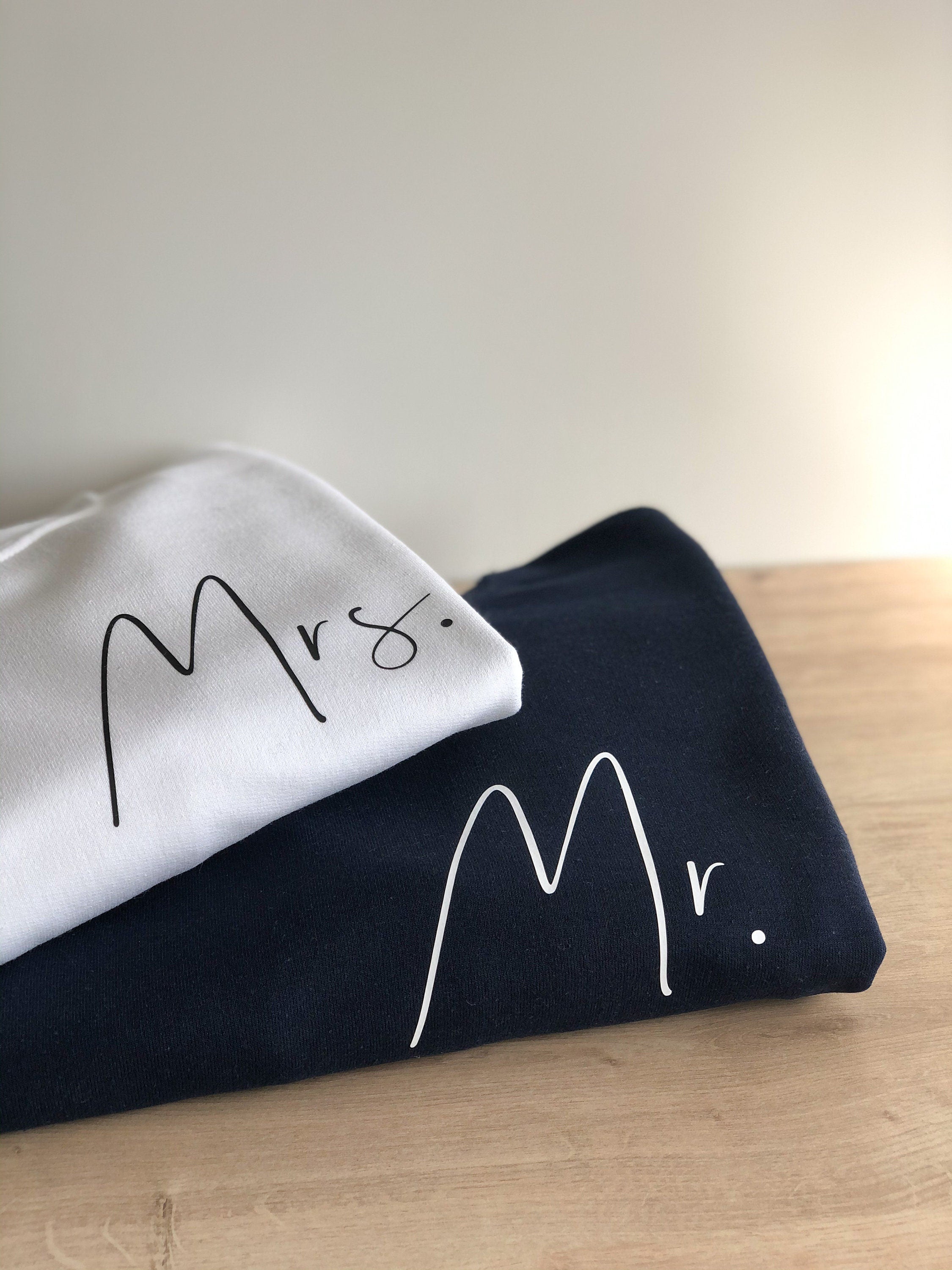 Mr and Mrs Sweatshirt Jumper Set | Personalised Sweatshirt | Womens Sweatshirt | Wedding Gift | Menswear | Sweatshirt Jumper UK |