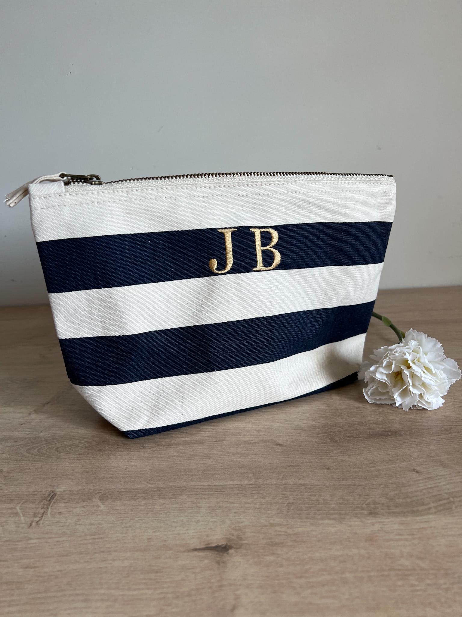 Personalised Makeup Bag | Cosmetic Bag | Personalised Gift | Engagement Gift | Embroidered Bag | Initials Bag | Monogram Makeup Bag |