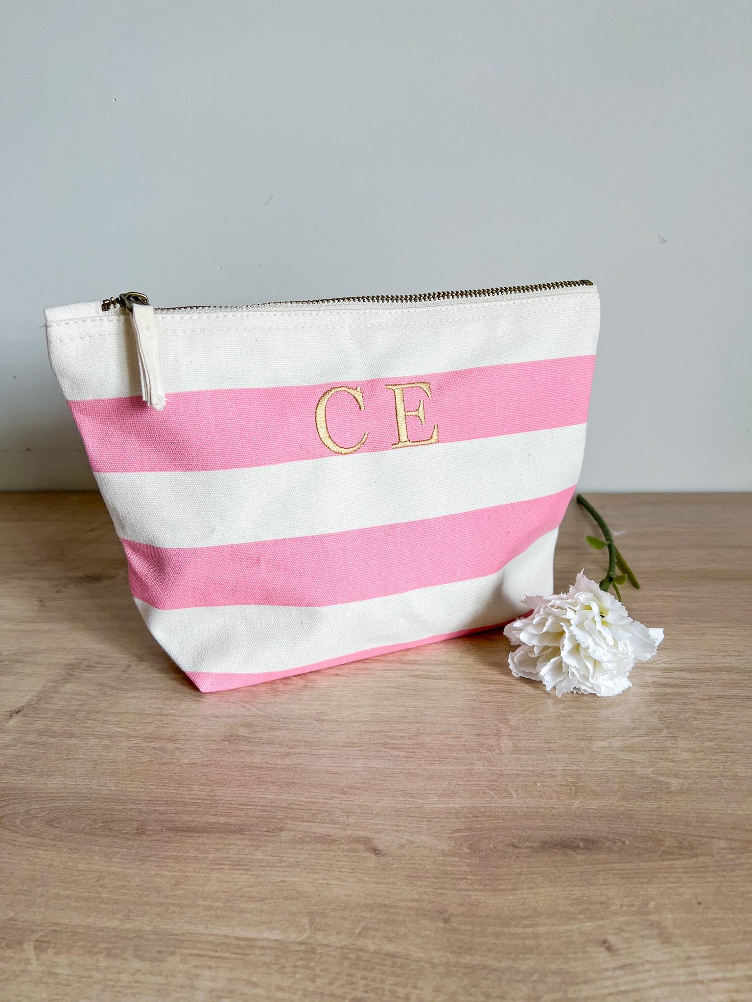 Personalised Makeup Bag | Cosmetic Bag | Personalised Gift | Engagement Gift | Embroidered Bag | Initials Bag | Monogram Makeup Bag |