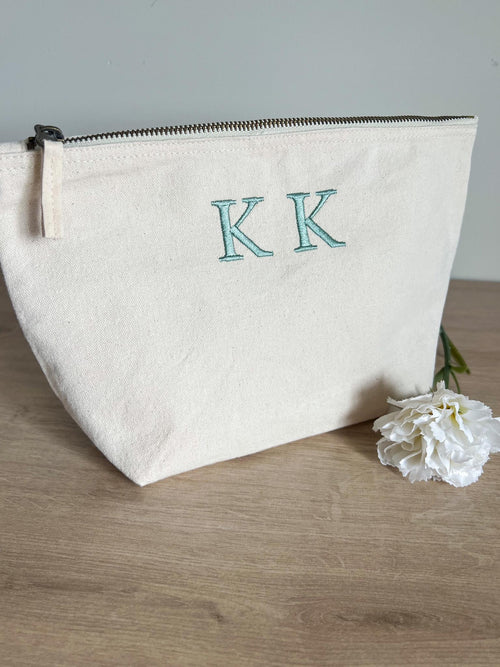 Personalised Makeup Bag | Cosmetic Bag | Personalised Gift | Engagement Gift | Embroidered Makeup Bag | Initials Bag | Monogram Makeup Bag |